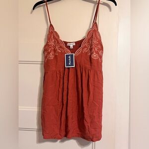 Cute rust colored flowy cami